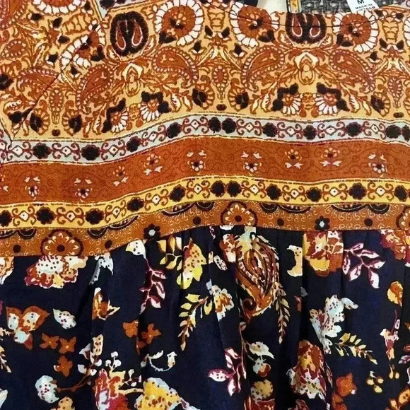 EUC Eyeshadow Brand Flowy Eyeshadow Blouse Women’s Medium - Picture 3 of 7